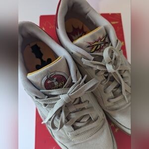 Reebok Men's Royal Techque T X Looney Tunes Cream and Burgundy Sneakers